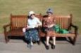 vieilles sur un banc
